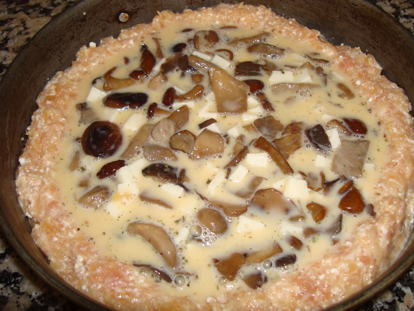 Куриное лукошко с грибами